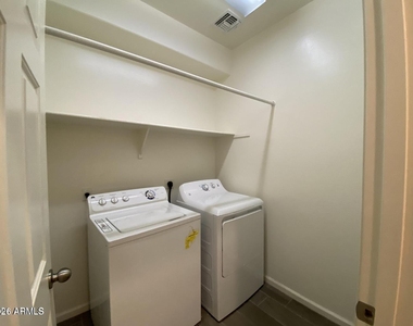 3549 E Apricot Lane - Photo Thumbnail 33
