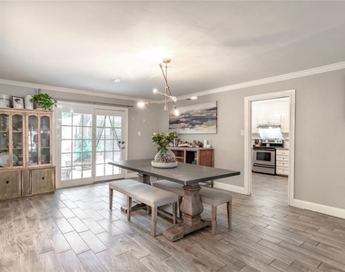 6455 Waverly Way - Photo Thumbnail 6