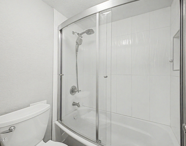4554 E Paradise Village Parkway N - Photo Thumbnail 21