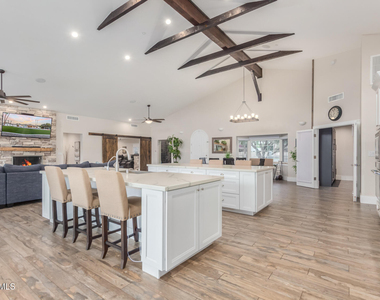 4640 N 66th Street - Photo Thumbnail 18