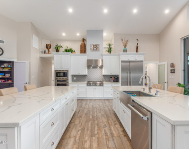 4640 N 66th Street - Photo Thumbnail 19