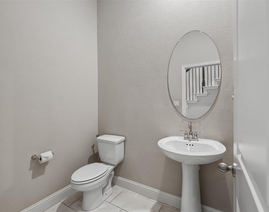 7513 Sunset Boulevard - Photo Thumbnail 20