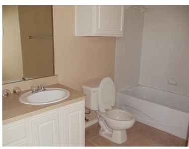 8528 Holly Street - Photo Thumbnail 5