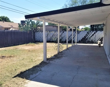 2959 N 53rd Parkway - Photo Thumbnail 11