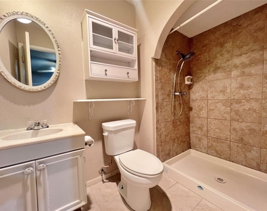 3005 Ravine Trail - Photo Thumbnail 10