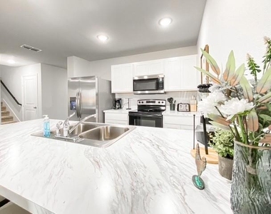 156 Dotty Lou Street - Photo Thumbnail 12