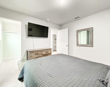 156 Dotty Lou Street - Photo Thumbnail 26