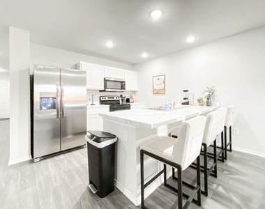 156 Dotty Lou Street - Photo Thumbnail 8