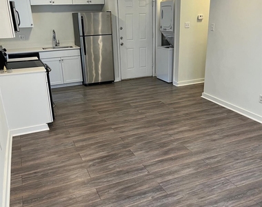2902 Douglas Avenue - Photo Thumbnail 3