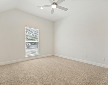 3439 Mcfarlin Boulevard - Photo Thumbnail 12