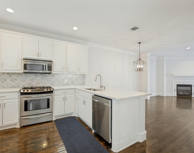 3439 Mcfarlin Boulevard - Photo Thumbnail 5