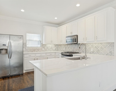 3439 Mcfarlin Boulevard - Photo Thumbnail 6