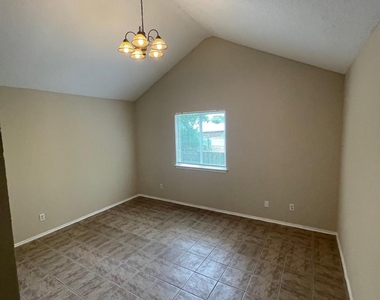 5516 Stone Meadow Lane - Photo Thumbnail 5