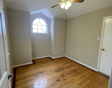 5516 Stone Meadow Lane - Photo Thumbnail 8