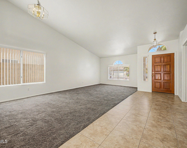 851 W Palo Verde Street - Photo Thumbnail 5