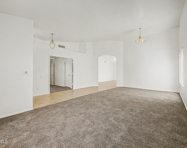 851 W Palo Verde Street - Photo Thumbnail 6