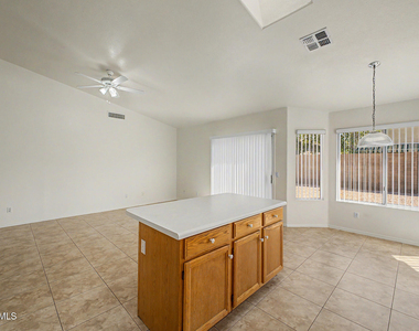 851 W Palo Verde Street - Photo Thumbnail 16