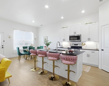 392 Kristie Path - Photo Thumbnail 23