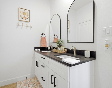 392 Kristie Path - Photo Thumbnail 29