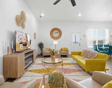 392 Kristie Path - Photo Thumbnail 10