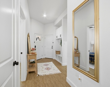 392 Kristie Path - Photo Thumbnail 18