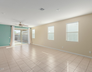 12329 W State Avenue - Photo Thumbnail 3