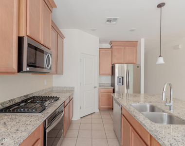 12329 W State Avenue - Photo Thumbnail 8