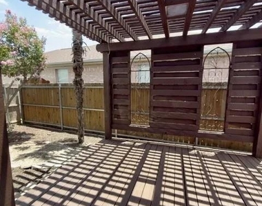 4425 Park Creek Court - Photo Thumbnail 19
