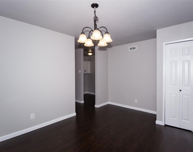 2813 Ripplewood Drive - Photo Thumbnail 12