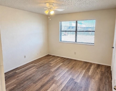 3414 State Street - Photo Thumbnail 6