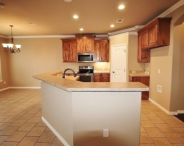 122 Sierra Drive - Photo Thumbnail 6