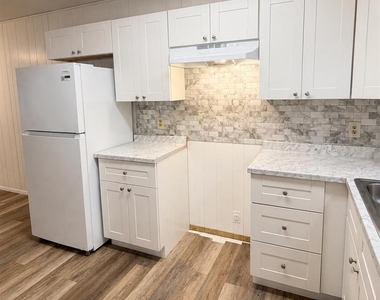 3422 State Street - Photo Thumbnail 6