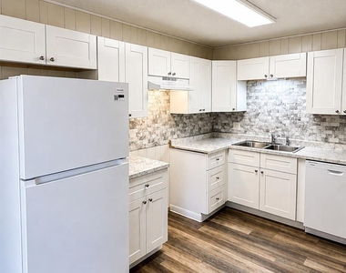 3422 State Street - Photo Thumbnail 3
