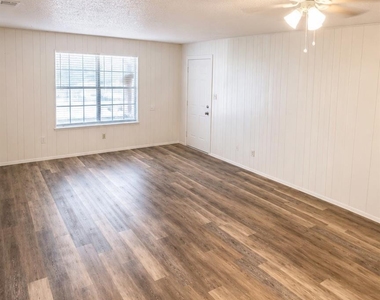 3422 State Street - Photo Thumbnail 2