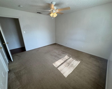 7510 Connie Lane - Photo Thumbnail 15