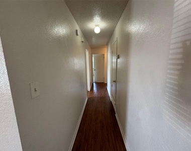 7510 Connie Lane - Photo Thumbnail 11
