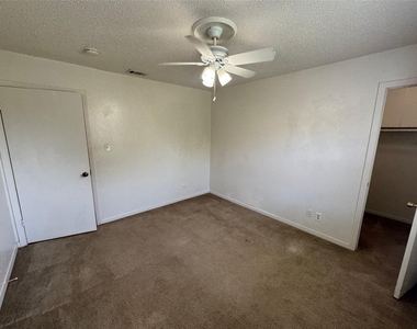 7510 Connie Lane - Photo Thumbnail 17