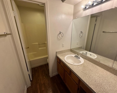 7510 Connie Lane - Photo Thumbnail 14