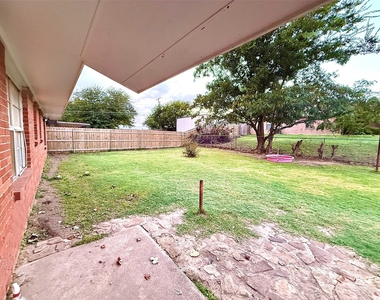 200 Arden Street - Photo Thumbnail 28