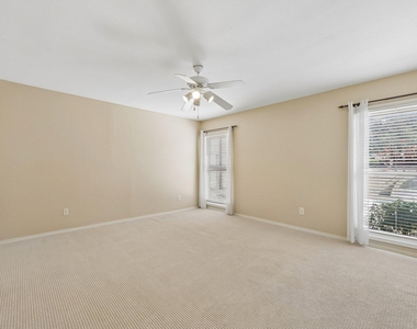 7730 Meadow Road - Photo Thumbnail 5