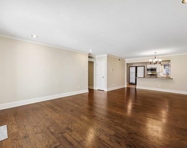 7730 Meadow Road - Photo Thumbnail 21