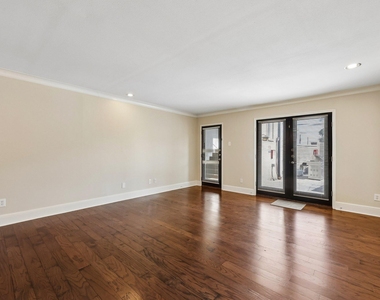 7730 Meadow Road - Photo Thumbnail 22