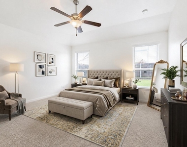 817 Black Hawk Drive - Photo Thumbnail 8