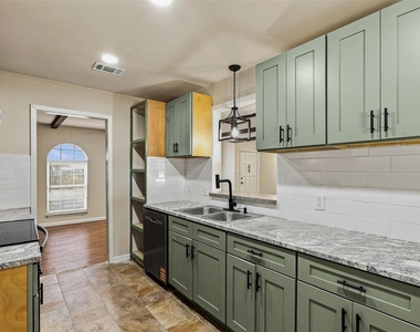 532 S Fm 1187 - Photo Thumbnail 13