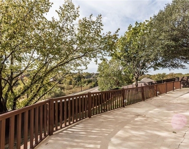 6103 Crystalwood Court - Photo Thumbnail 22