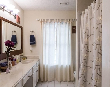 6103 Crystalwood Court - Photo Thumbnail 17
