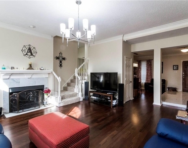 6103 Crystalwood Court - Photo Thumbnail 21