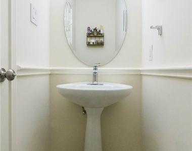 6103 Crystalwood Court - Photo Thumbnail 24