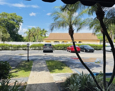 480 Nw 20th Street - Photo Thumbnail 12