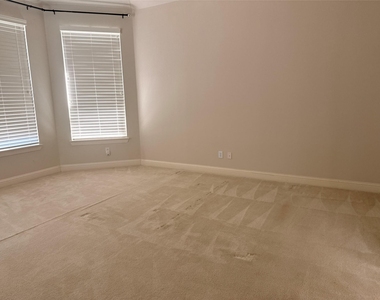 416 Vine Street - Photo Thumbnail 10